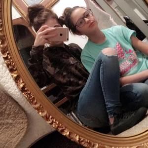 Meet your Posher, Alyssa